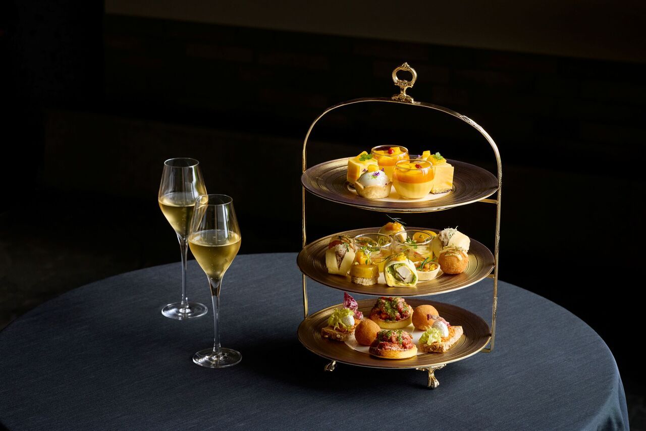 【Evening High Tea 9/1-11/5】 Bubbles & Bites with a Glass of The Peninsula Champagne