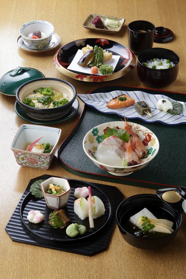 会席料理 葵 14,300円（税込）