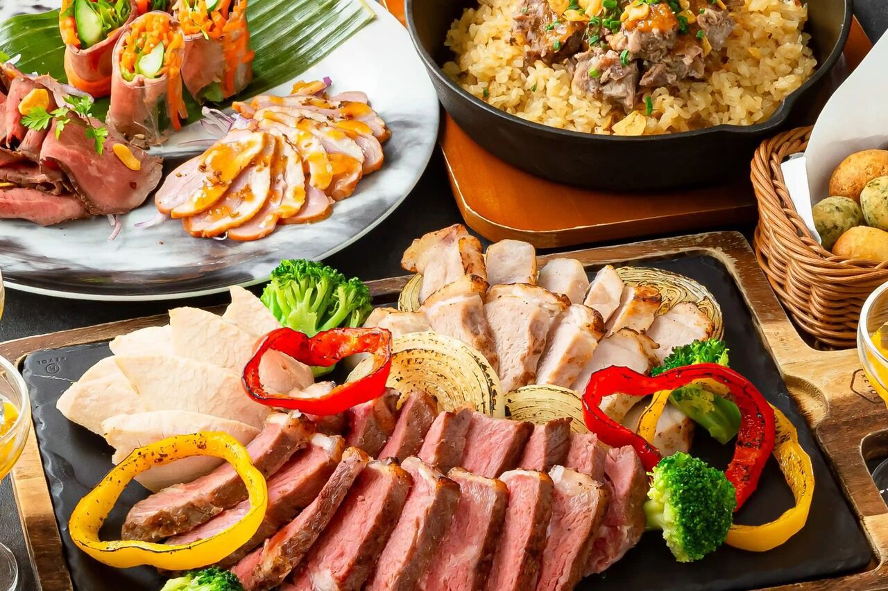 ローストビーフと三元豚を堪能する肉極みコース（2時間／金土日）