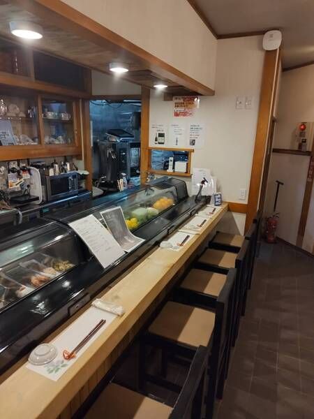 カウンター（1～4名様）