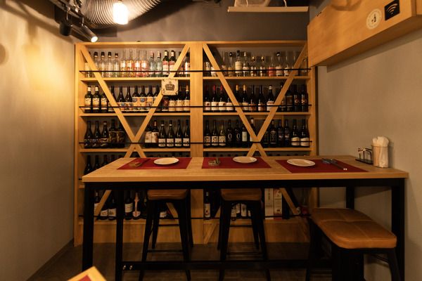 Table seats