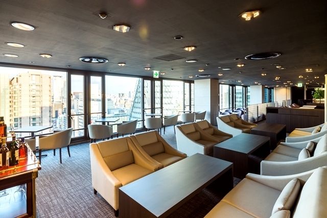 Sky Lounge 203