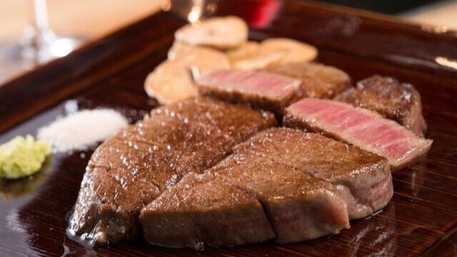 ニュー松坂 梅田32番街店
