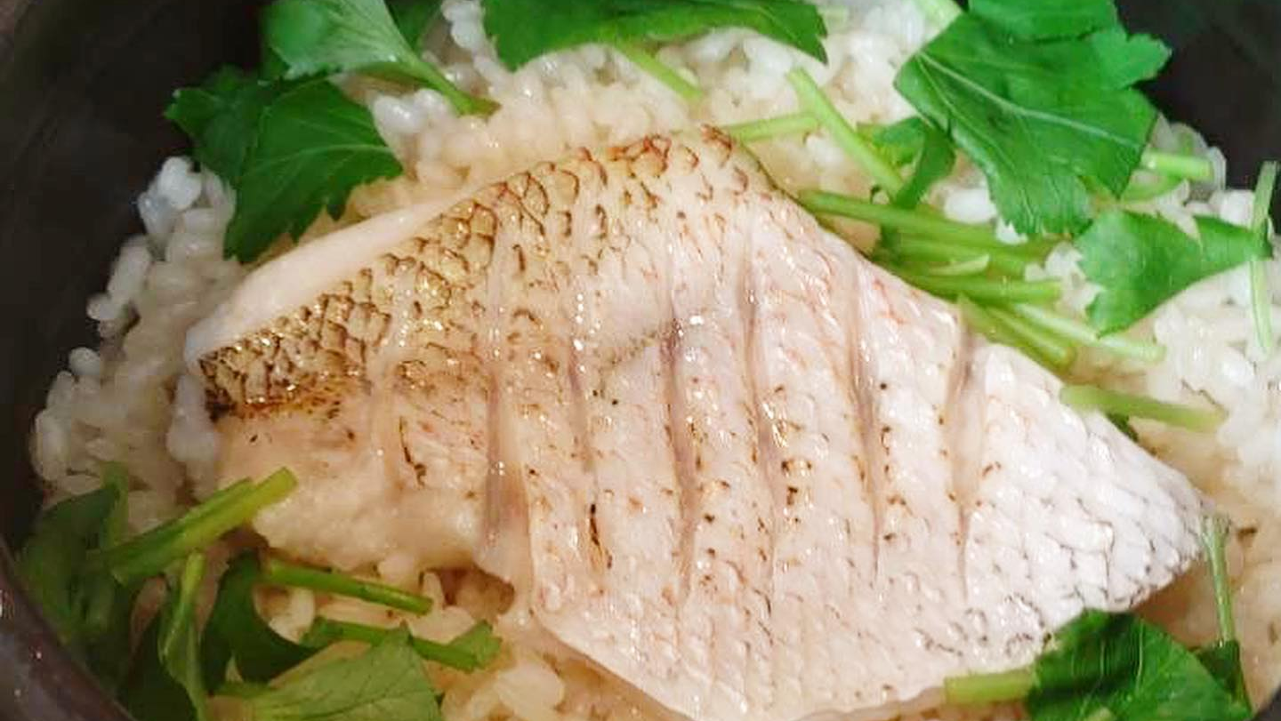 Aomori Ryoshi Chokuso Hamamachi