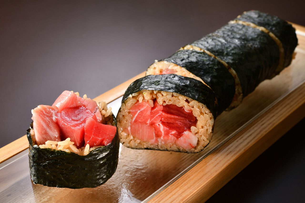 天然本マグロ全種太巻き