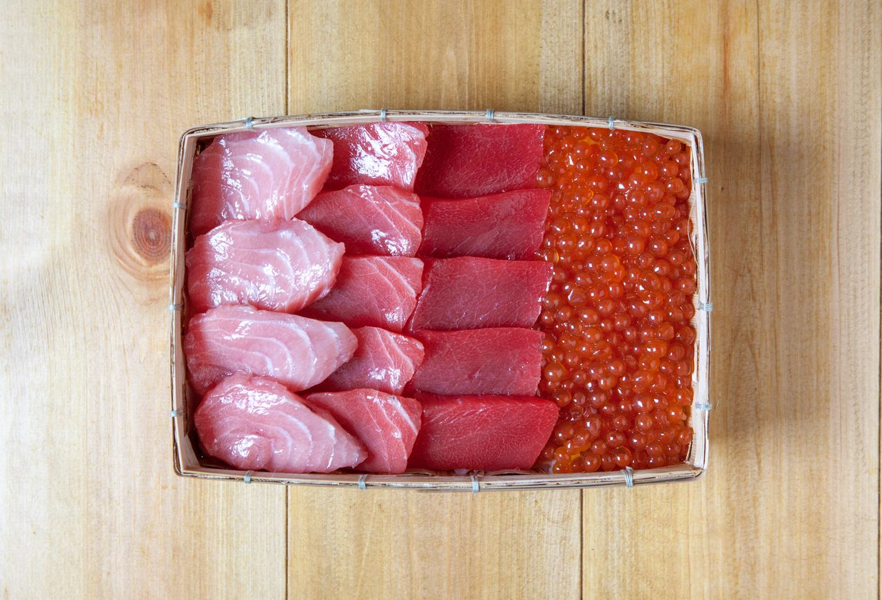 いくらとマグロチラシ