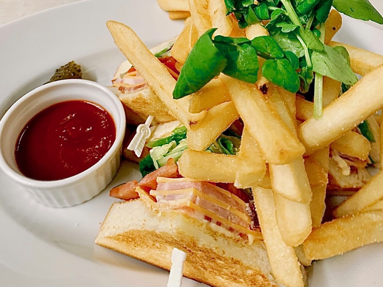 本日のサンドウィッチランチ（スープ・コーヒーor紅茶付）