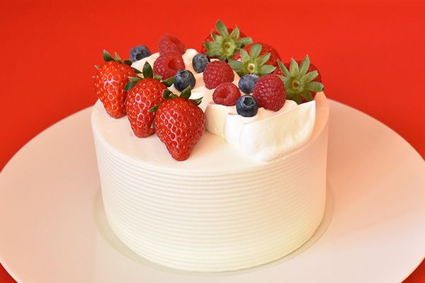 乾杯ドリンク・ホールケーキ付き　アニバーサリーランチ会席　７品