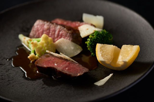 【ランチ／メインとデザートが選べる】KINOE名物鮮魚のカルパッチョと本日の前菜付き　4皿コース（ブレッド・食後のCAFE付）