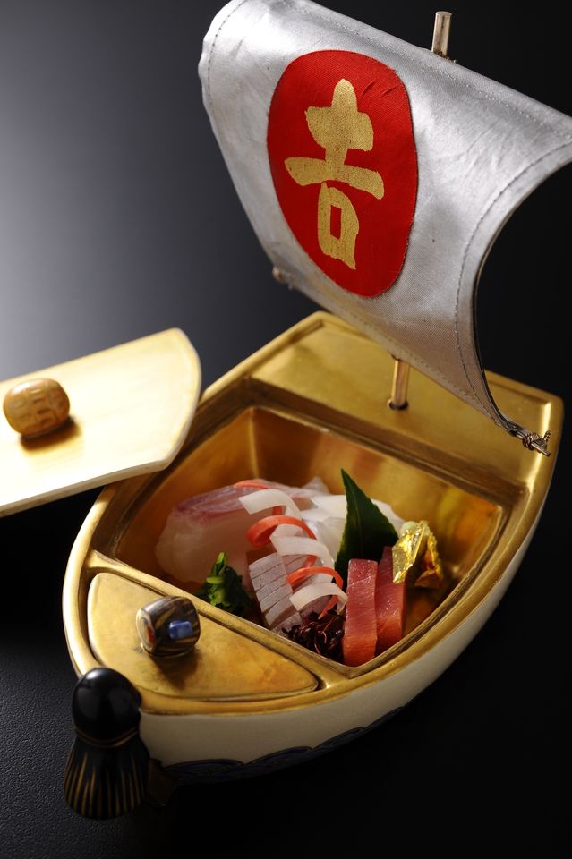 Kaiseki Course Cuisine　JPY 15,000