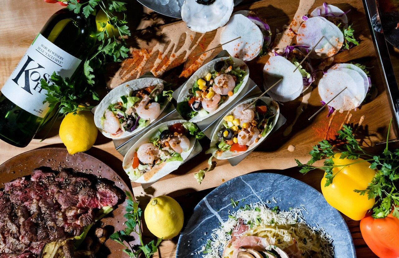 Standard plan for 4 to 15 people (7 dishes+free drink 90minutes) 6,050 yen (tax included)