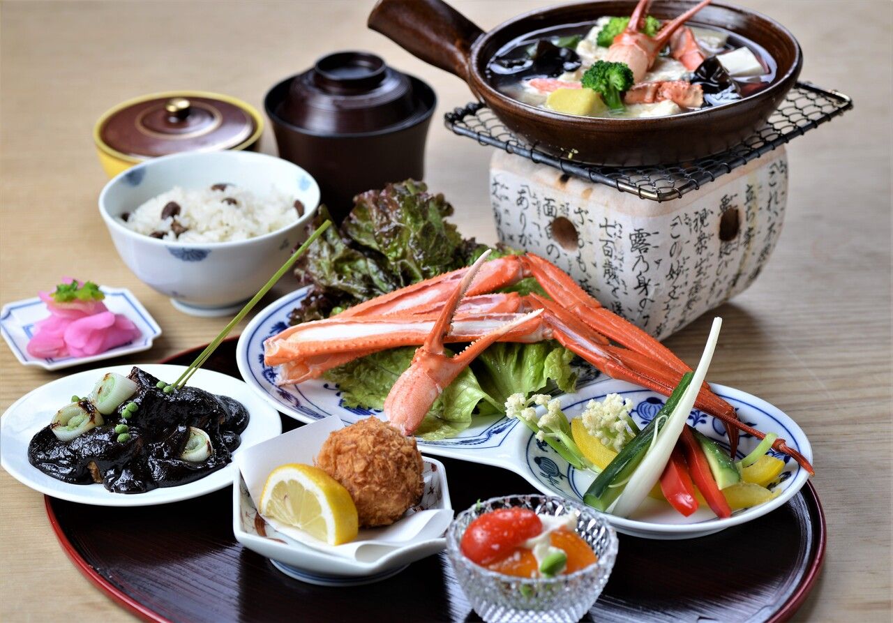 かにづくし御膳かに釜飯