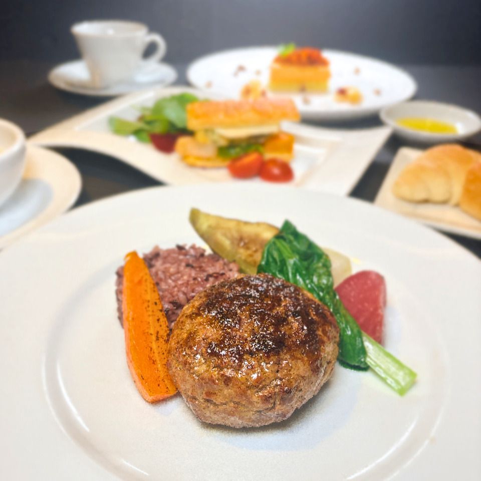 ランチ【Jaune～ジョーヌ～】月替わりランチコース 前菜 スープ メイン デザート 全4品