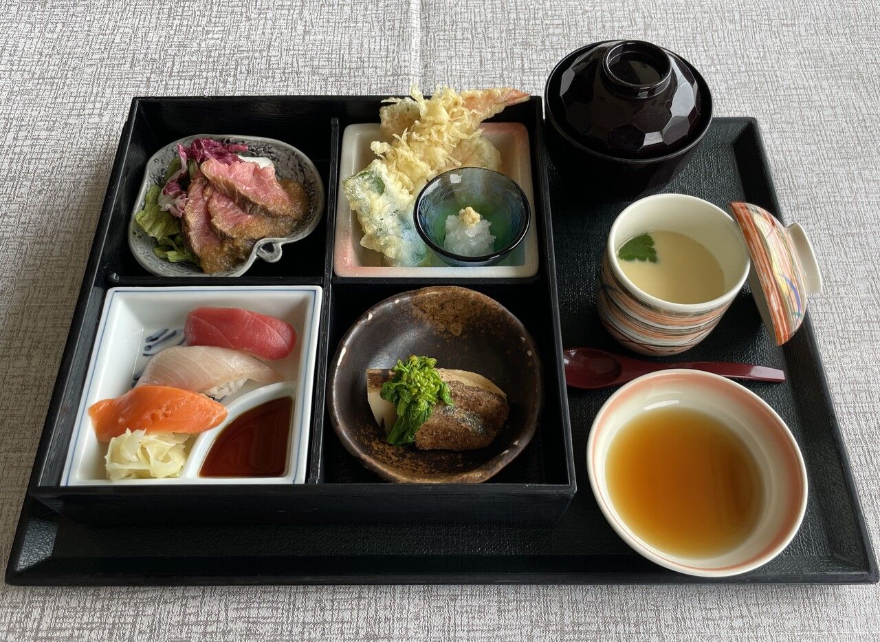 アーク華笑み弁当 ドリンクバー付