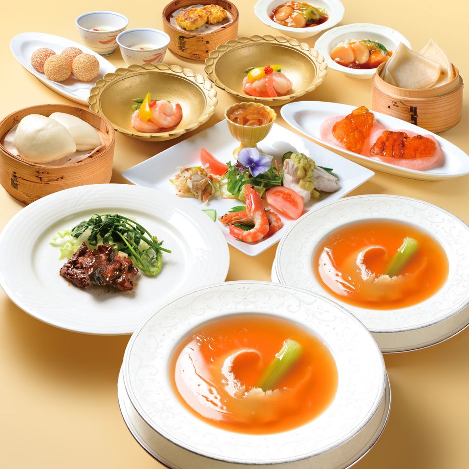 [Lunch] Higashiyama course 7 dishes including 4 kinds of cold dishes, Peking duck, mini shark's fin soup, and Omi beef