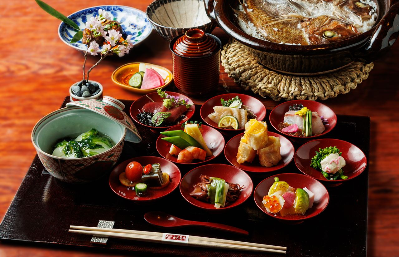 “一汤十菜”午餐套餐