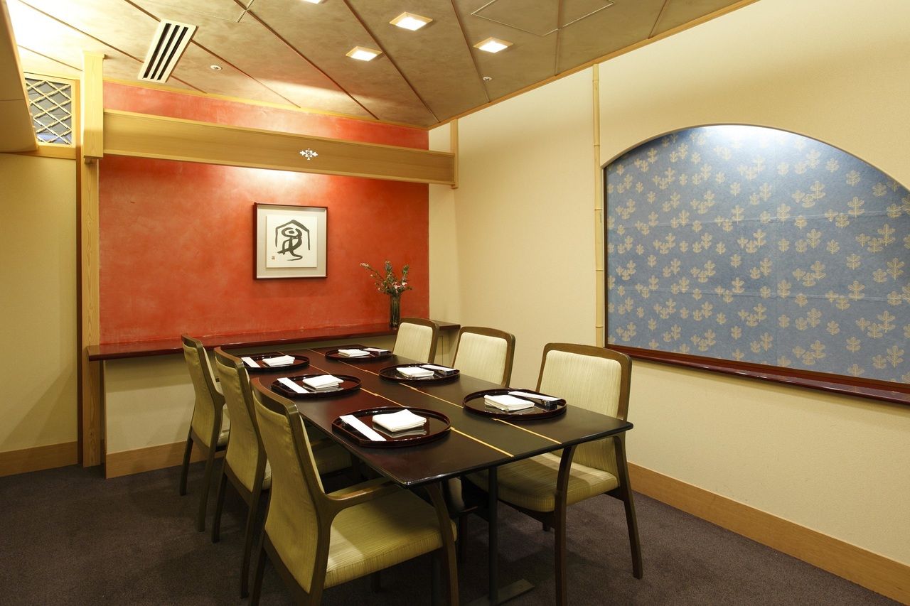 ◇新個室確約！懐石【雪椿(ゆきつばき) 】全9品+プレミアム焼酎「森伊蔵」も選べる1ドリンク付！