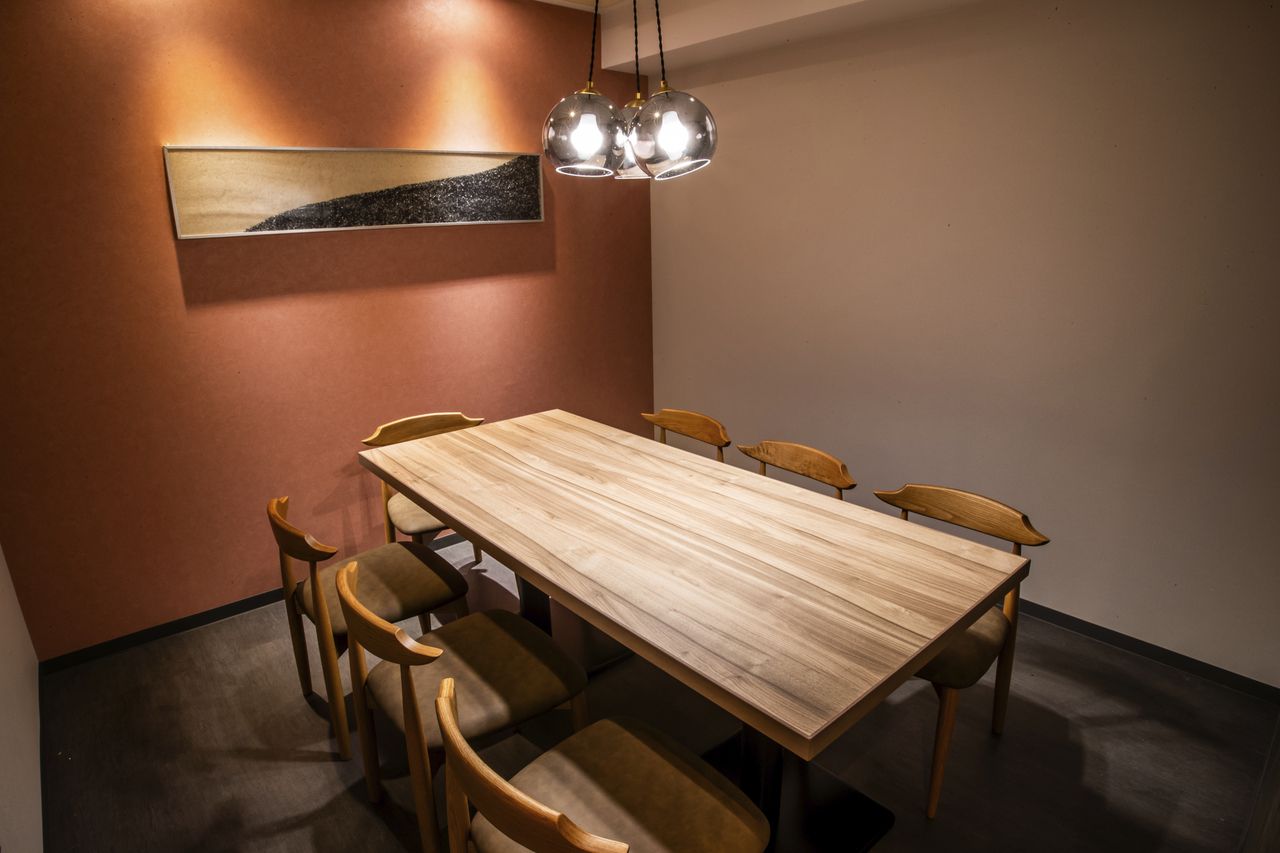 7,500円　【プライベート完全個室　乾杯シャンパン付き】黒毛和牛　牛鍋会席　