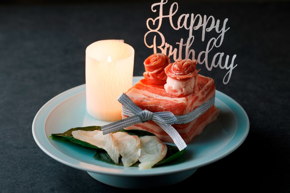 [For celebrations] "Meat cake" *Reservation required