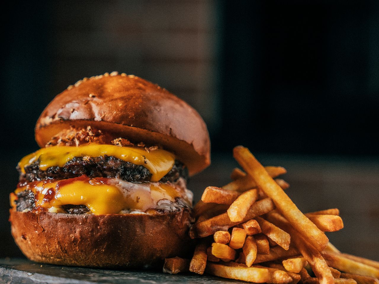 Re : Wharfハンバーガー+フリードリンク付き