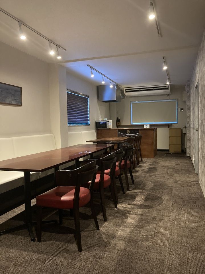 【平日限定1ドリンク付きランチコース】　2F完全個室　6名様〜12名様でご利用できるハンバーグランチです。