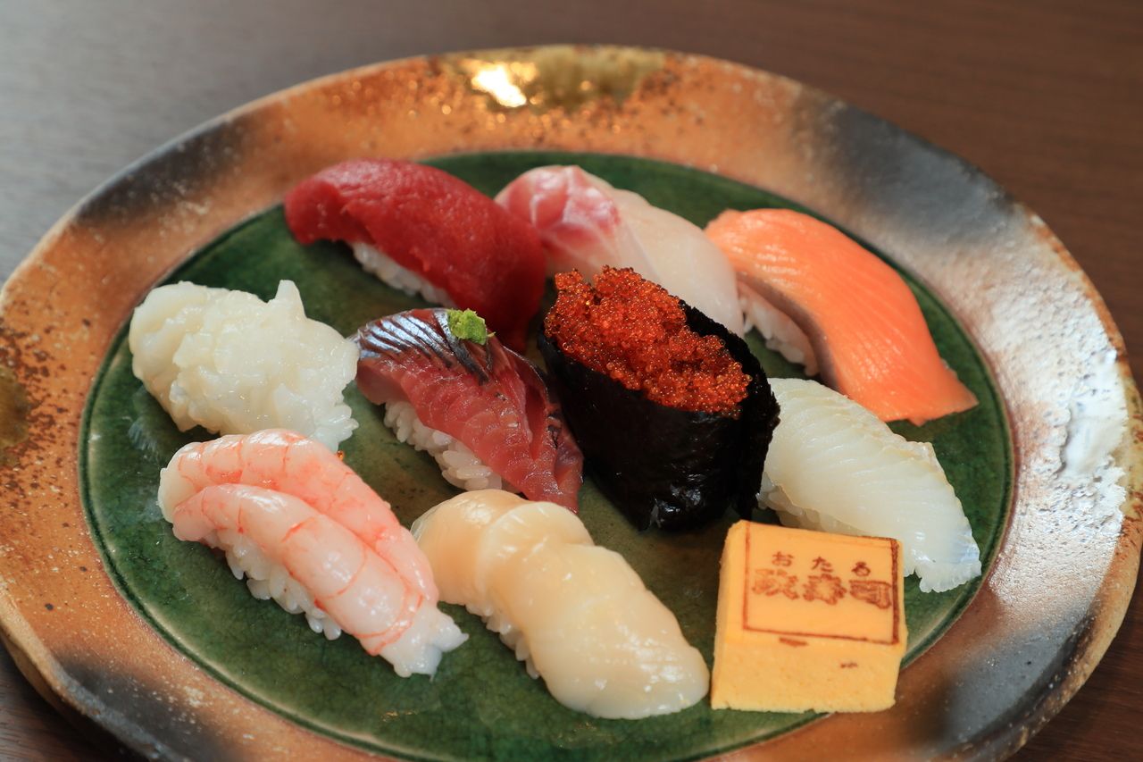[Lunch Omakase 4,400 yen (Shiosai)] Enjoy 10 nigiri sushi dishes that taste the seasonal flavors of Hokkaido