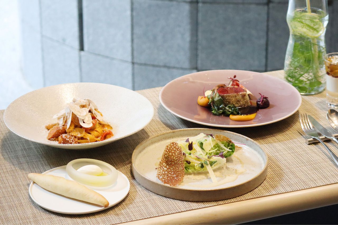 [Dinner] Reservation for B