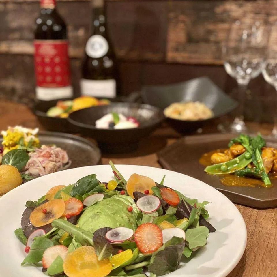 忘年会におすすめ★サラダやパスタなど全6皿+スパークリング・生ビール含む2時間飲み放題