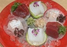 【昼のコース】焼物や天ぷら、煮物など全8品＋乾杯ドリンクサービス