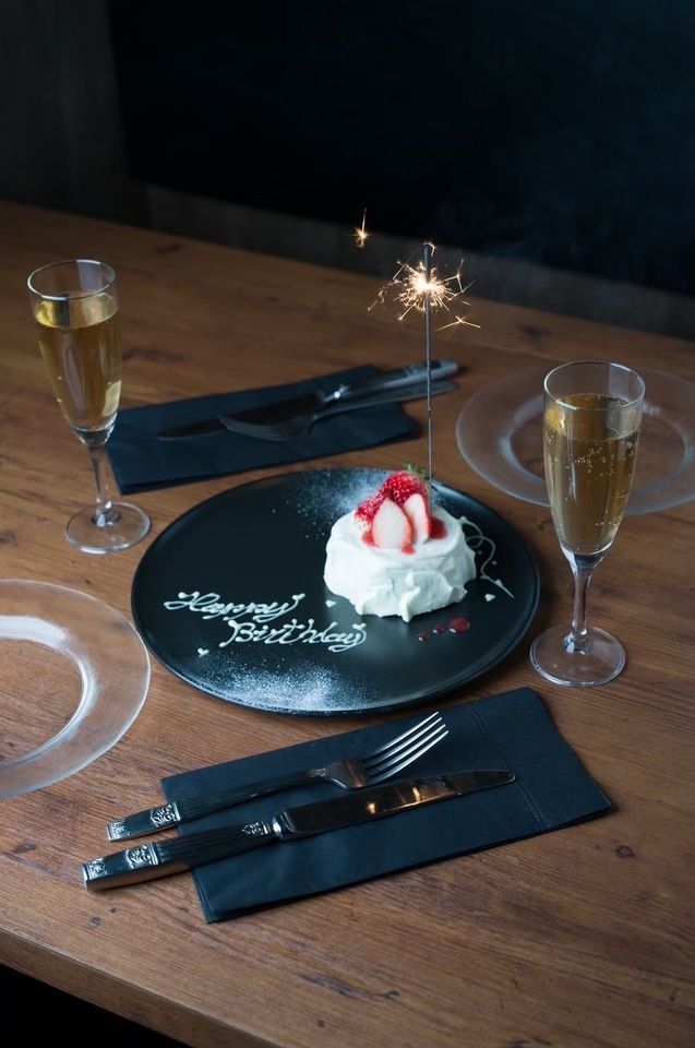 [Anniversary Plan + All-you-can-drink] ☆Includes a mini whole cake plate☆ × For guests celebrating ◎ Total of 6 dishes