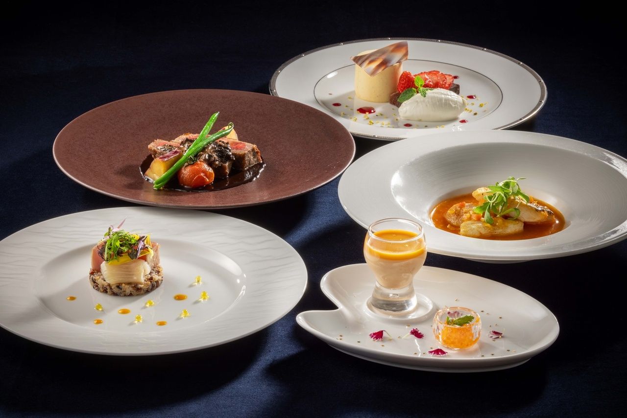 ~ AKATSUKI ~ Dinner (cover charge included)