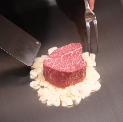 [Dinner Course / Chateaubriand Steak] (100g)