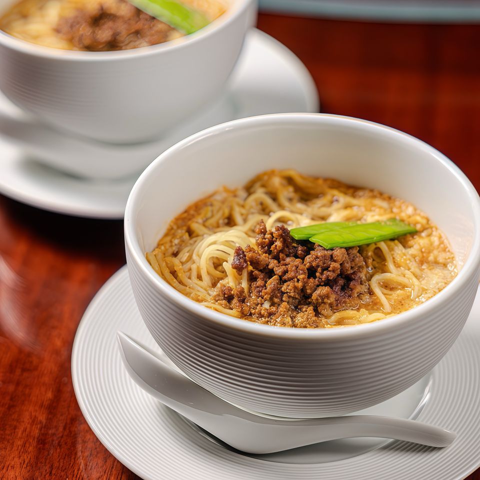 【ランチタイム限定】ビジネス接待や昼宴会に最適！名物担々麺入り＜お料理7品 税込5000円＞