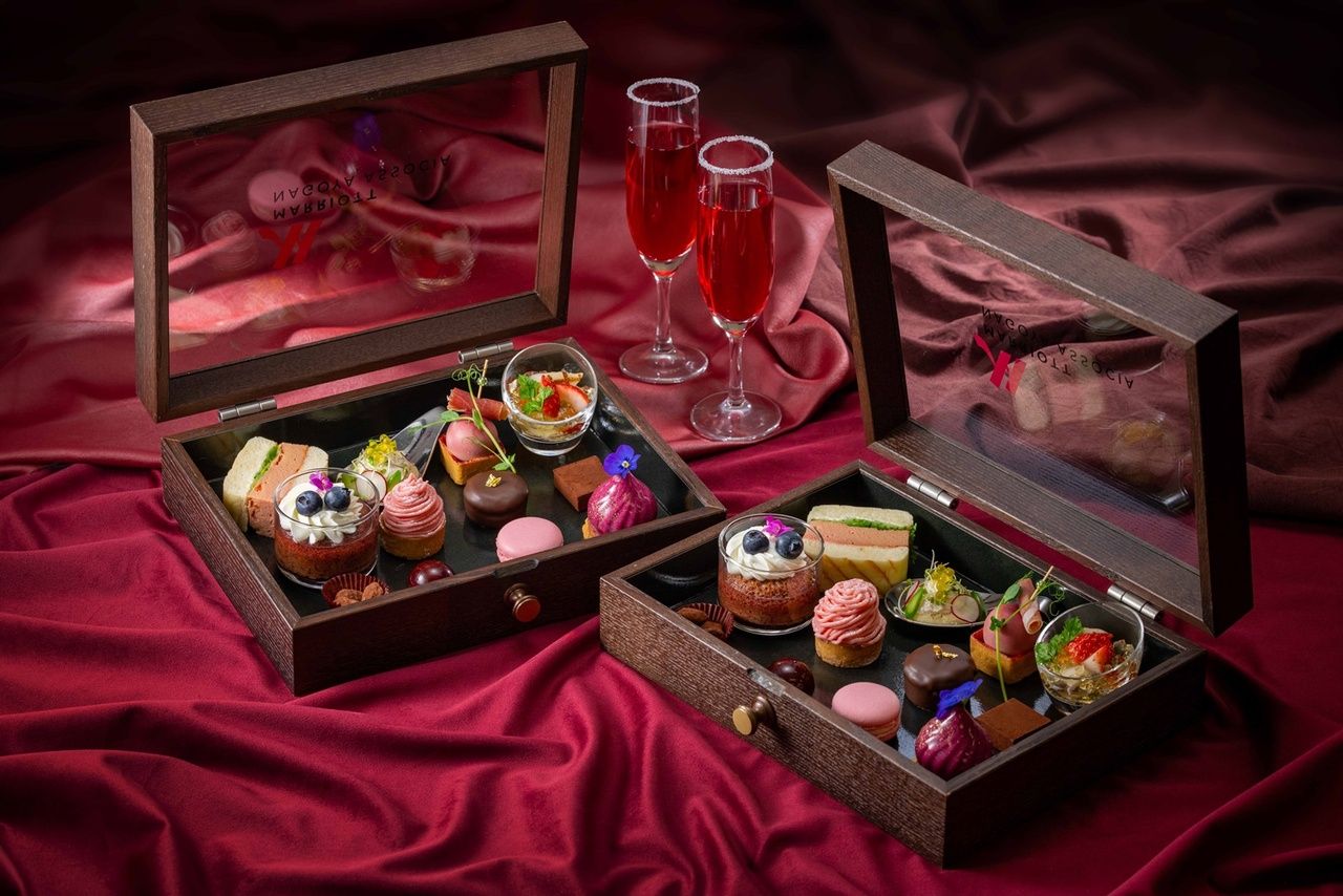 Advantageous afternoon tea set after 17:00