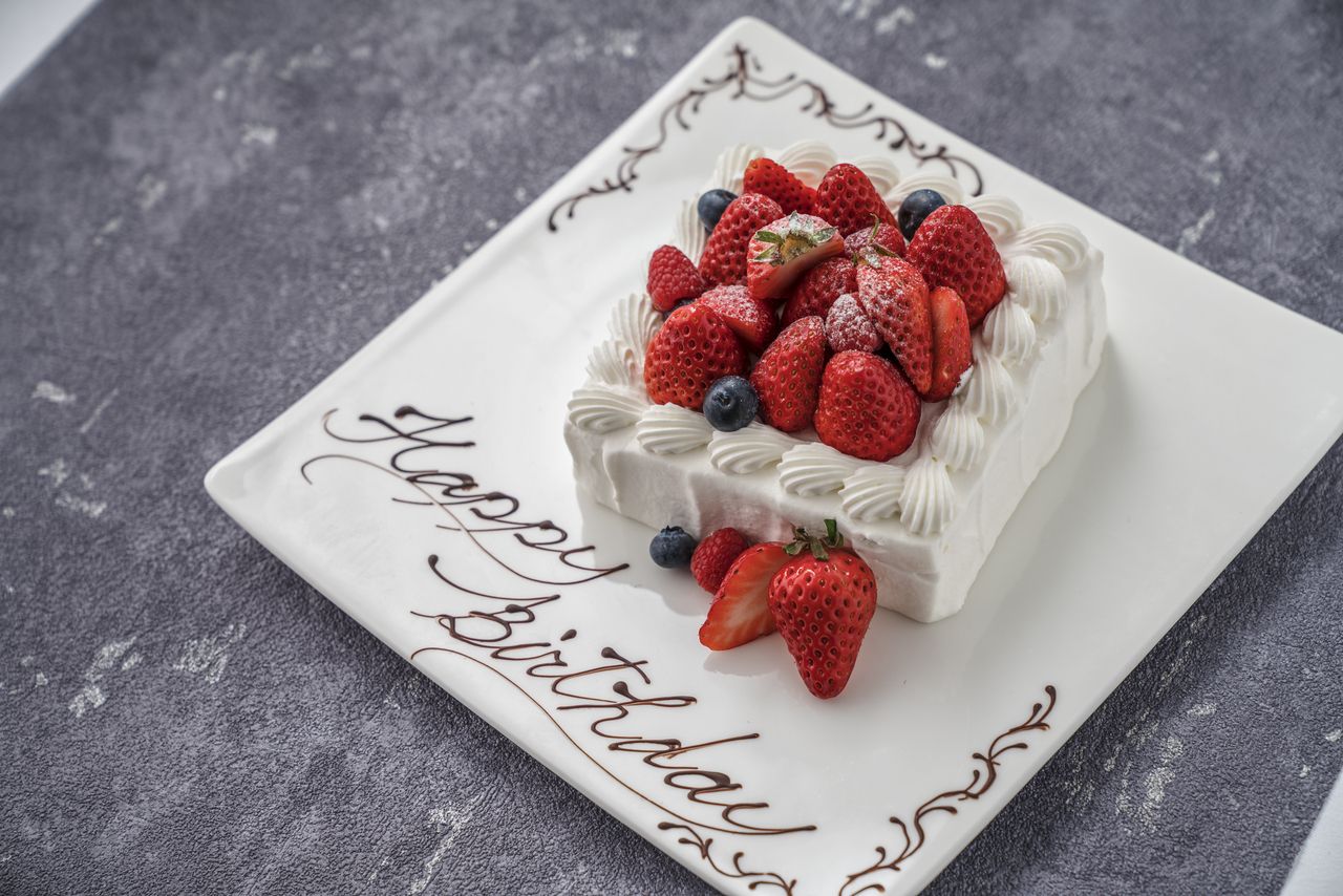 【MANGIARE LUNCH＋お祝いホールケーキ&乾杯付】ホールケーキ付贅沢5品ランチコース