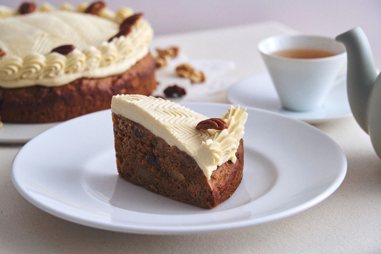 [Starting from 6/28] Drink set / walnut and raisin carrot cake