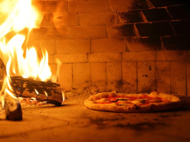 Lunch only: Grilled Wagyu beef + salad + soup + baguette + drink