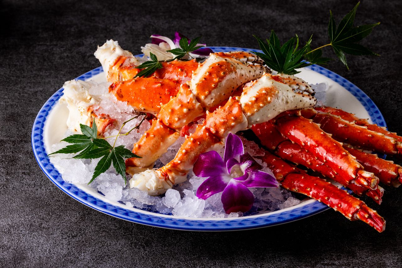 『トゲズワイガニ＆鮨食べ放題＋アルコール飲み放題コース』＜全115品＞100分制 7980円(税抜)