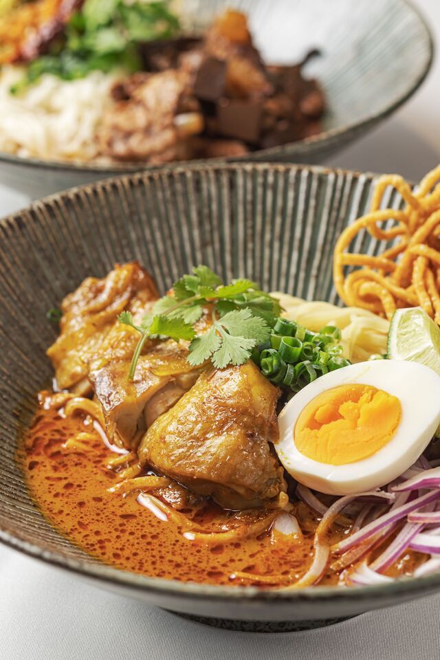 [Weekdays only] Choose your main dish! Popular lunch set + one drink included (limited quantity)