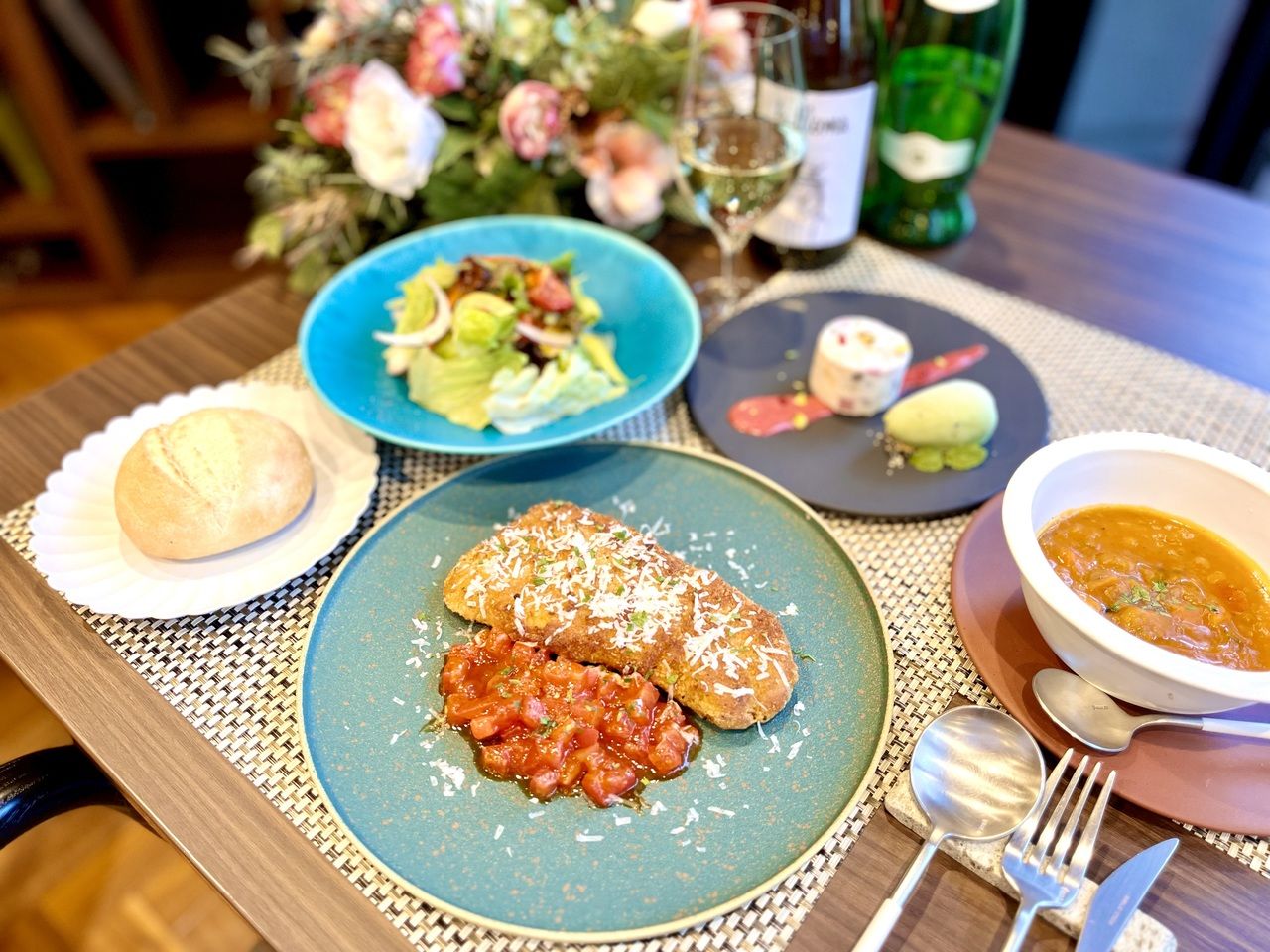 Bono pork is the main lunch course