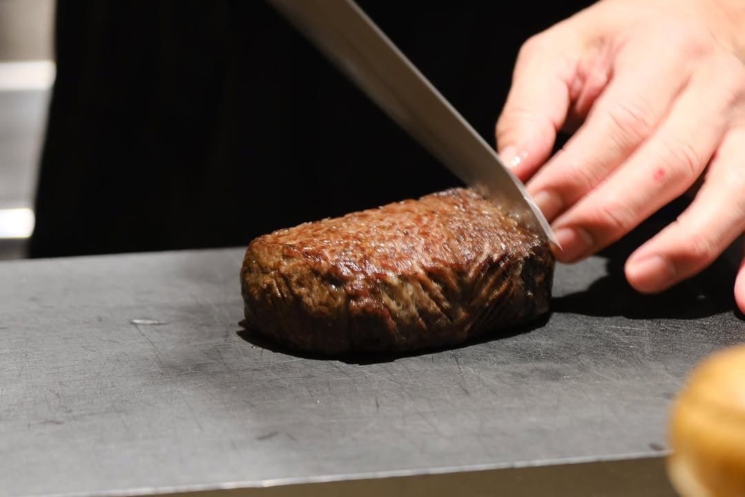 【The Kobe Steak Course】–Cræfted over Charcoal 35,000 yen