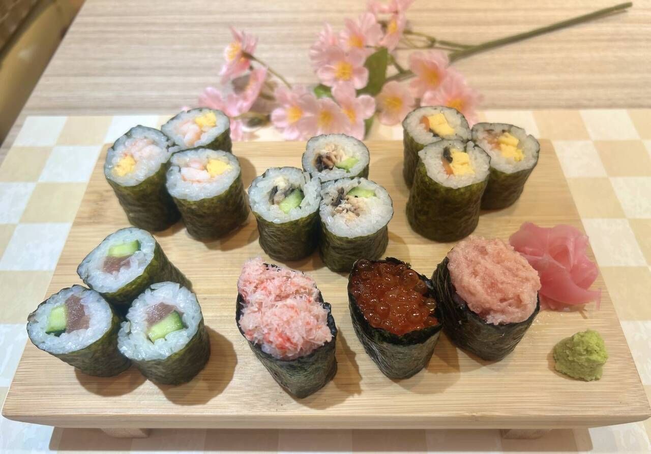[Children aged 4-12] Sushi Rolling Experience Course