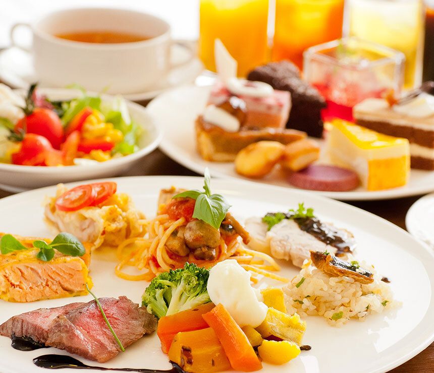 [Saturdays, Sundays, and holidays] Lunch buffet per person (more than junior high school students)