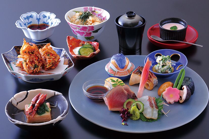 丹色御膳 (Niiro Gozen — Crimson Set Meal)