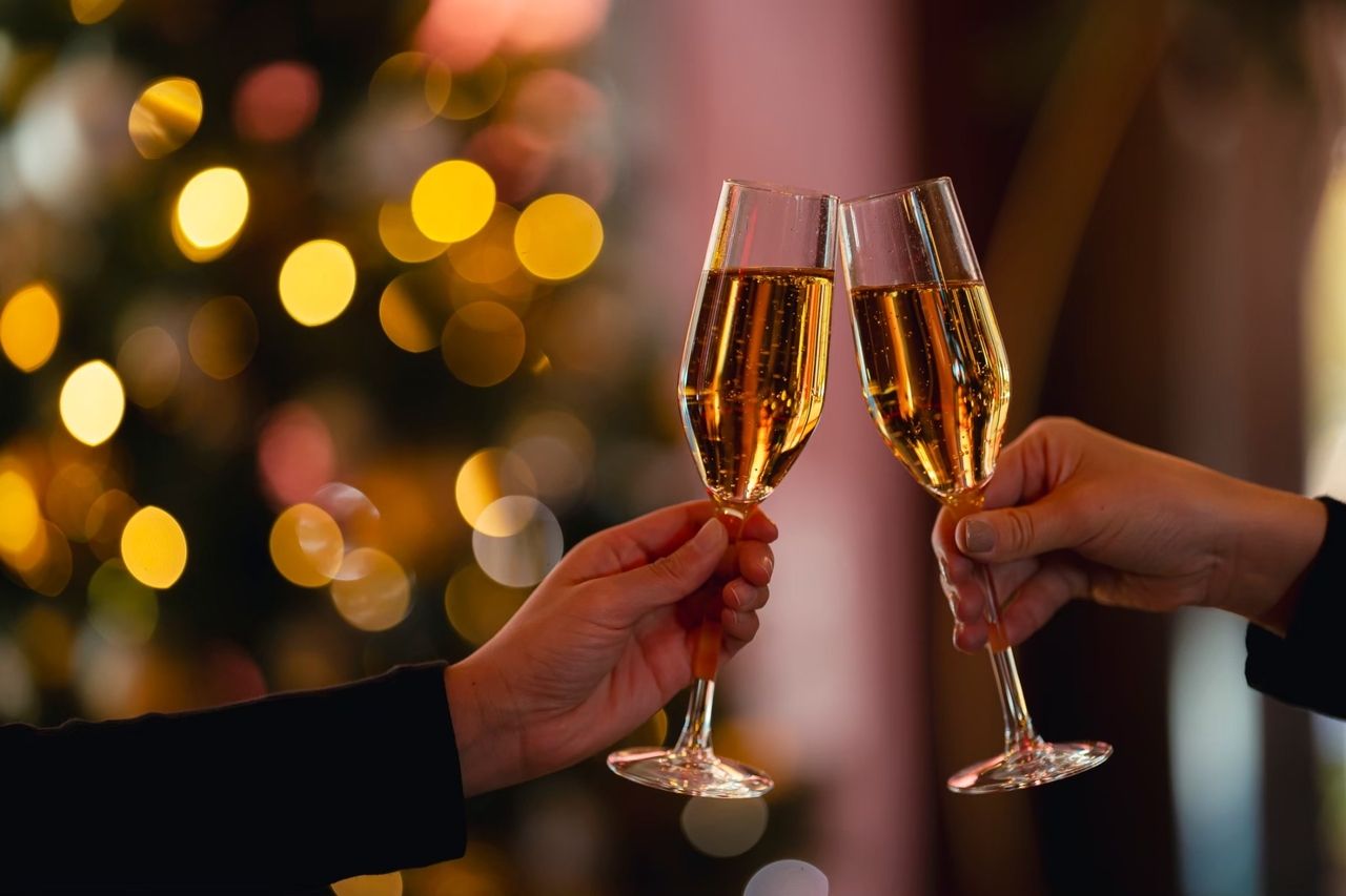 [MAKAN TENGAHARI] Hidangan makan tengah hari dengan minuman roti bakar, 7 hidangan kesemuanya