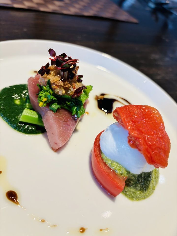 【午餐】前菜拼盘、时令汤品、肉鱼双主菜共5道菜