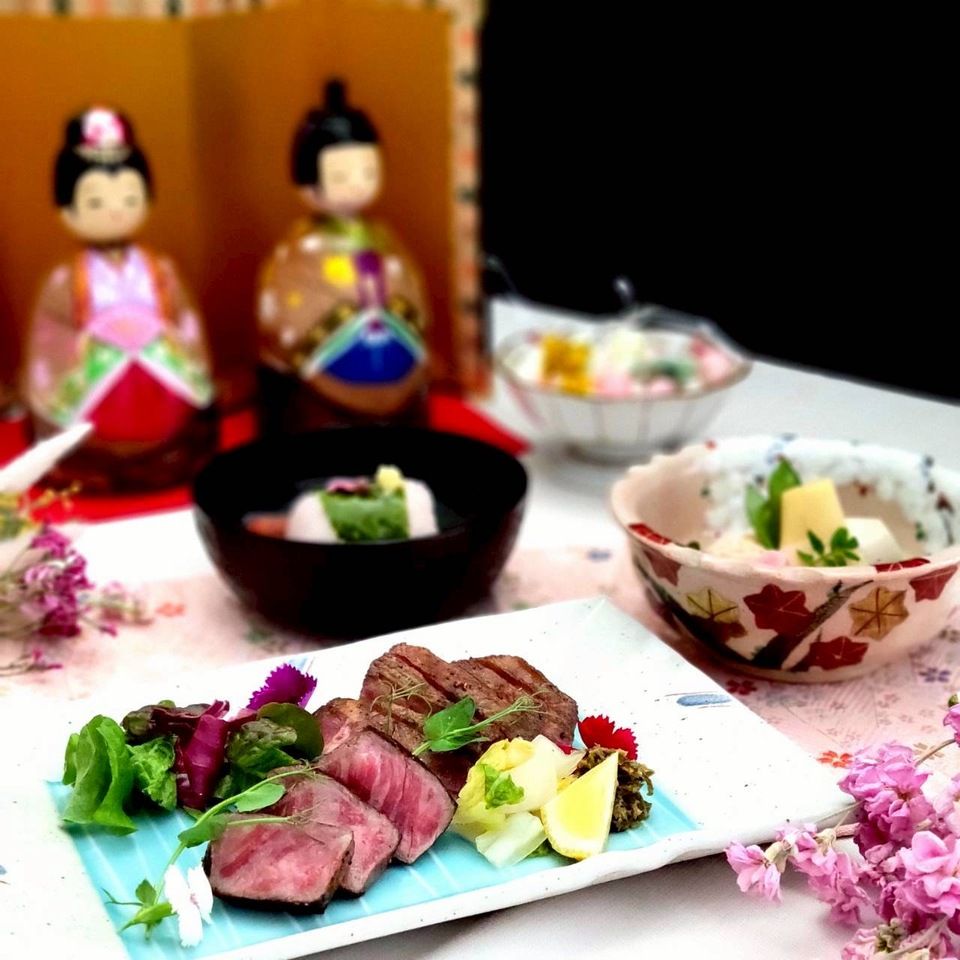 【夜景×仙台名物厚切り牛タンと仙台牛モモ肉が愉しめる彩り会席】　嵯峨　