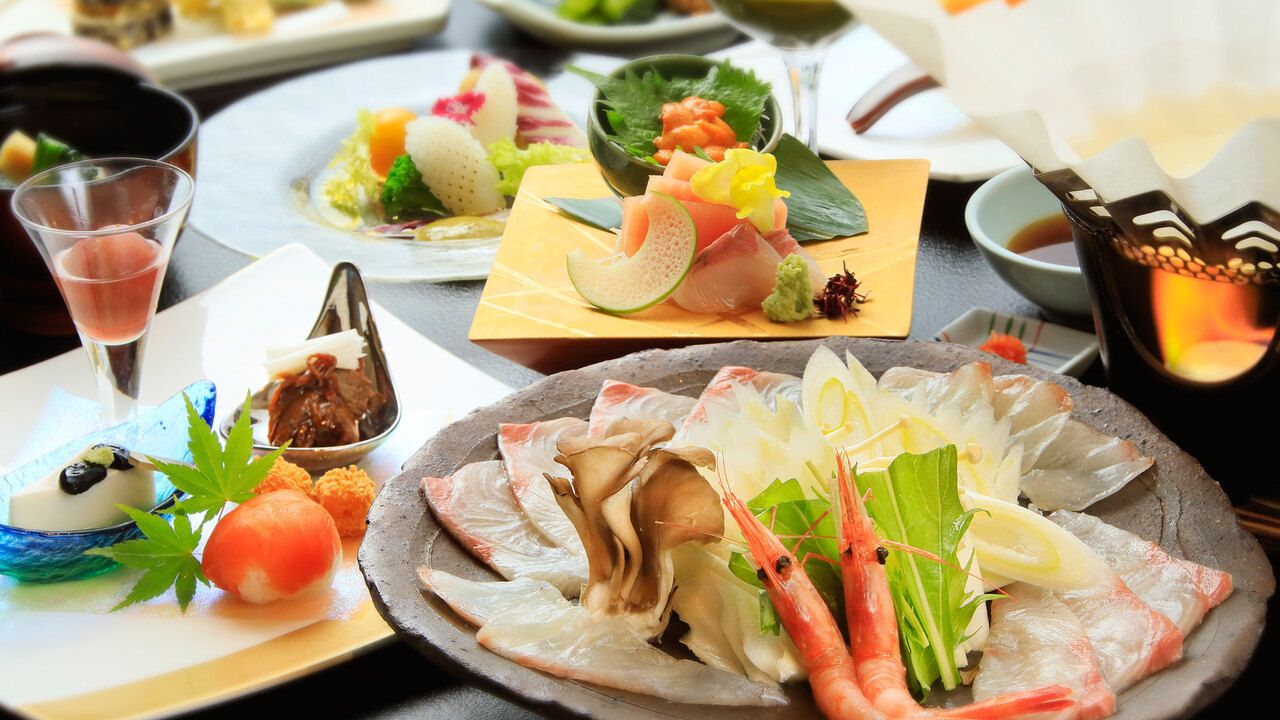 Kaiseki course centered on Seafood Shabu-Shabu — IRODORI: Seafood Shabu-Shabu)