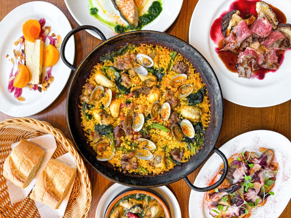 （11/1～）【ディナー】忘新年会にもおすすめ！季節のフェアコース《飲み放題付き》