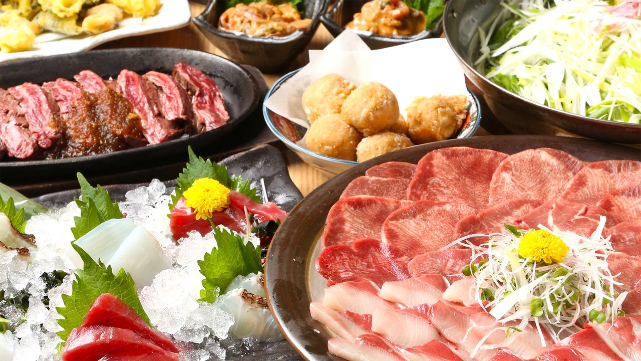 [Most popular] Wild yellowtail shabu-shabu, beef tongue shabu-shabu, charcoal-grilled steak, and other 11 dishes, all-you-can-drink included, 6,000 yen